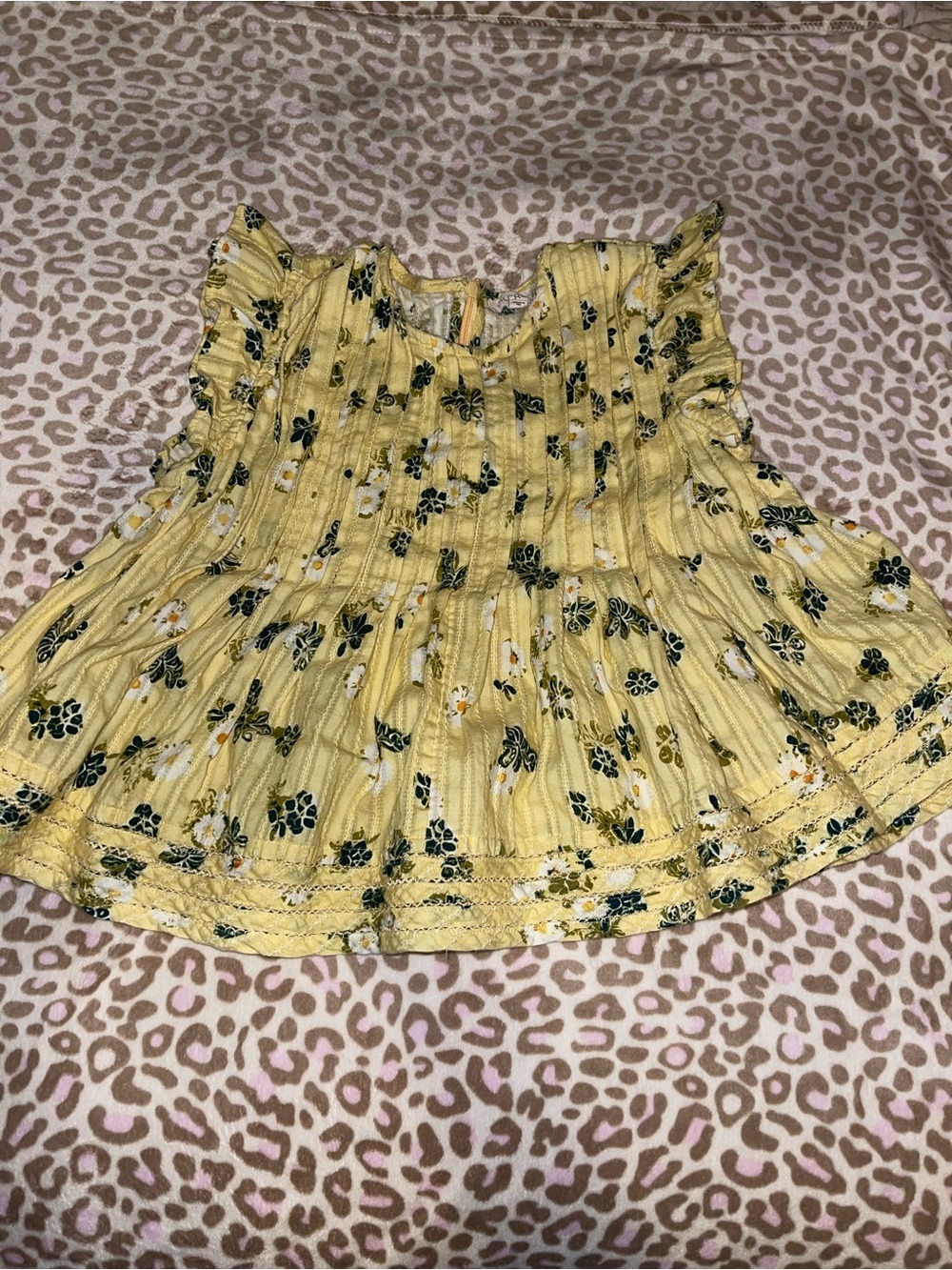 Anthropology pilcro yellow Floral Ruffle Sleeve Women’s Top